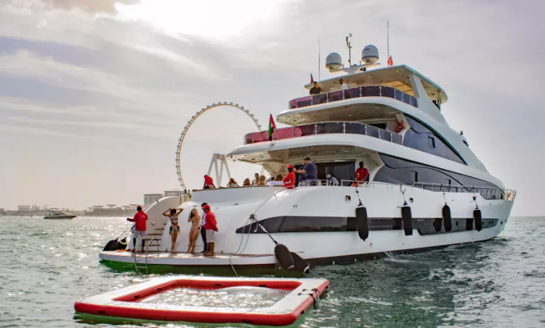 yacht in Dubai